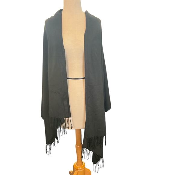 Cashmere Scarf Black Oversized Soft All Seasons Tassles on Bottom Used - Picture 1 of 9